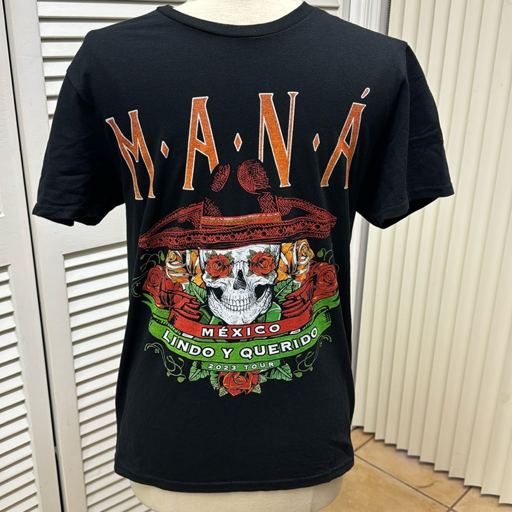 MANA Mexico Lindo Y Querido 2023 Tour Band Shirt Size Small